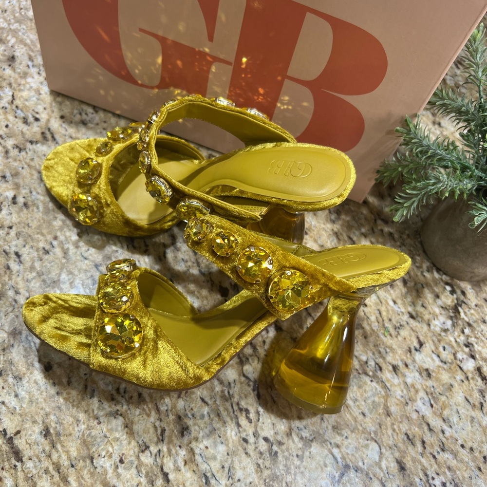 Gianni Bini Galaxy Green News-Flash Velvet Jewel Ornament Slide Sandals 8.5